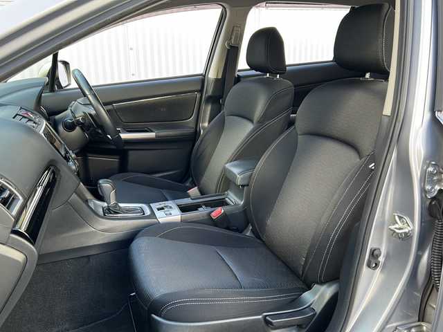 スバル レヴォーグ 1．6GT アイサイト Sスタイル 埼玉県 2017(平29)年 12万km アイスシルバーメタリック 登録時120051Km/アイサイト/4WD/社外メモリーナビ/フルセグ、CD、DVD、SD、iPod、BT、AUX、HDMI/運転席パワーシート/追従クルーズコントロール/革巻きハンドル/ステアリングスイッチ/レーンキープアシスト/衝突軽減装置システム/BSM/横滑り防止装置/社外カメラ(バック、左フロント)/ETC/LEDヘッドライト/オートライト/フォグランプ/電動格納ミラー/ウィンカーミラー/純正18インチアルミホイール/純正フロアマット/ドアバイザー/プッシュスタート/スマートキー×2/保証書/取説/ナビ取扱