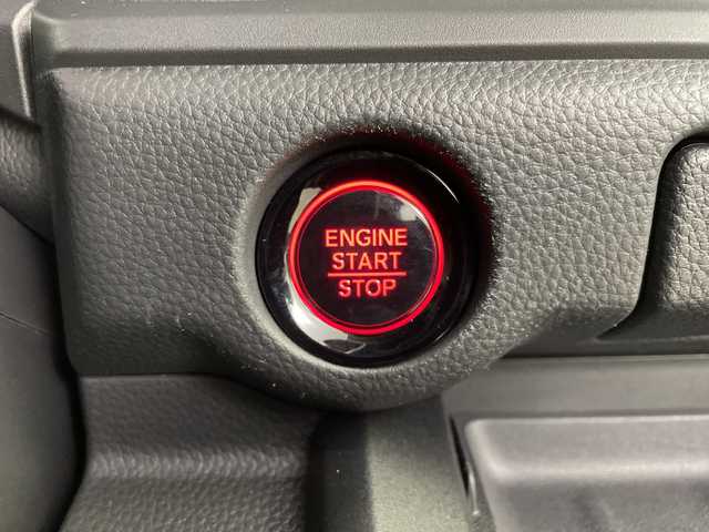 ホンダ ステップワゴン スパーダ 道央・札幌 2022(令4)年 2.6万km クリスタルブラックパール ・４WD/ホンダセンシング/・コンフォートビューパッケージ/・純正ナビ（LXM-237VFLi）/・11.4インチ純正ディーラーオプションナビ/・Bluetooth/CD/DVD/フルセグ・/・バックカメラ/・両側パワースライドドア/・アダプティブクルーズコントロール/・衝突被害軽減ブレーキ/・踏み間違い軽減/路外逸脱警報/・先行車発進お知らせ/標識認識機能/・ブラインドスポットモニター/・パワーバックドア/・LEDヘッドライト/オートライト/・オートマチックハイビーム/・前席シートヒーター/ハーフレザーシート/・プッシュスタート/スマートキー/・パドルシフト/電動パーキング/・ウォークスルー/革巻きステアリング/・ヘッドライトリベライザー