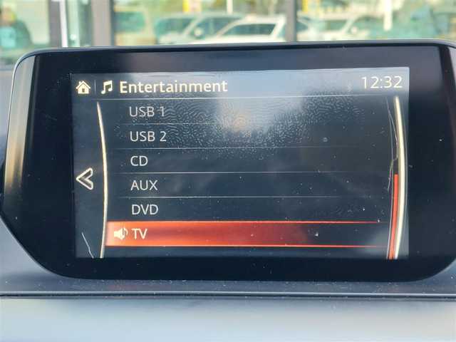 マツダ アテンザ セダン XD Lパッケージ 千葉県 2015(平27)年 12.3万km ジェットブラックマイカ (株)IDOMが運営する【じしゃロン八千代店】の自社ローン専用車両になります。/こちらは現金またはオートローンご利用時の価格です。自社ローンご希望の方は別途その旨お申付け下さい/KENSTYLEフルエアロ/BOSEサウンド/衝突軽減ブレーキ/レーンキープアシスト/クリアランスソナー/ブラインドスポットアシスト/ヘッドアップディスプレイ/レーダークルーズコントロール/純正SDナビ/バックカメラ/レザーシート/シートヒーター/パワーシート/キセノンヘッドライト/ビルトインETC/電子パーキングホールド/純正１９インチアルミ