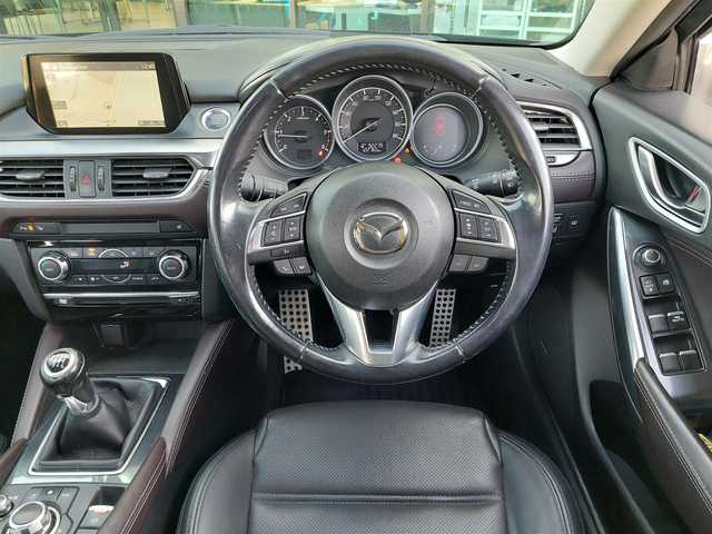 マツダ アテンザ セダン XD Lパッケージ 千葉県 2015(平27)年 12.3万km ジェットブラックマイカ (株)IDOMが運営する【じしゃロン八千代店】の自社ローン専用車両になります。/こちらは現金またはオートローンご利用時の価格です。自社ローンご希望の方は別途その旨お申付け下さい/KENSTYLEフルエアロ/BOSEサウンド/衝突軽減ブレーキ/レーンキープアシスト/クリアランスソナー/ブラインドスポットアシスト/ヘッドアップディスプレイ/レーダークルーズコントロール/純正SDナビ/バックカメラ/レザーシート/シートヒーター/パワーシート/キセノンヘッドライト/ビルトインETC/電子パーキングホールド/純正１９インチアルミ