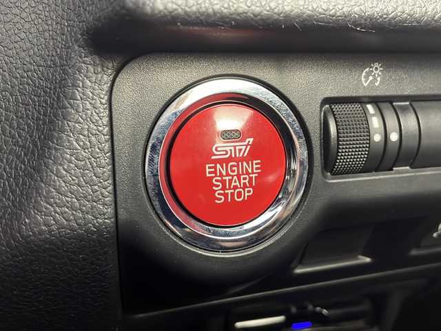 スバル ＷＲＸ Ｓ４ tS 愛知県 2017(平29)年 6.9万km クリスタルブラックシリカ /禁煙車//特別仕様車”tS”//4WD//純正ナビ(CN-LR720D)//フルセグTV・AM・FM・CD・DVD・SD・Bluetooth//バックカメラ//ETC//前方ドライブレコーダー/特別装備/・STIメッシュフロントグリル/・大型フロントスポイラー/・外装チェリーレッド加飾/・ビルシュタイン足回り/・BBS19インチ鍛造アルミホイール/・Brembo対向4ポッドキャリパー(STIロゴ入り)/・STIフロントタワーバー/・STIパフォーマンスマフラー/・CVTオイルクーラー&強化ラジエーター/・RECAROシート(セミアニリン本革)/・インパネレッド加飾(tSロゴ入り)/・アイサイトver.3/・アドバンスドセイフティパッケージ/STI純正オプション/・スカートリップ/・サイドアンダースポイラー/・リヤサイドアンダースポイラー/・リヤアンダースポイラー/・トランクスポイラー//LEDヘッドライト//オートライト//前席シートヒーター//純正フロアマット・ドアバイザー//電子パーキングブレーキ//ブレーキホールド//革巻きステアリング//ステアリングスイッチ//パドルシフト//プッシュスタート//電動格納ミラー//アイドリングストップ//イモビライザー