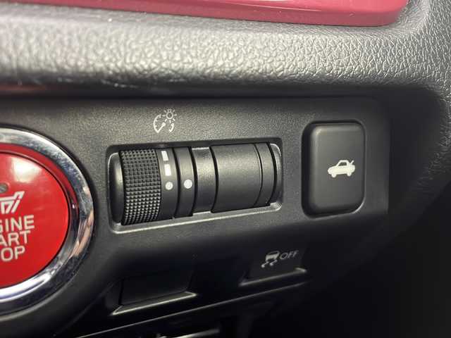 スバル ＷＲＸ Ｓ４ tS 愛知県 2017(平29)年 6.9万km クリスタルブラックシリカ /禁煙車//特別仕様車”tS”//4WD//純正ナビ(CN-LR720D)//フルセグTV・AM・FM・CD・DVD・SD・Bluetooth//バックカメラ//ETC//前方ドライブレコーダー/特別装備/・STIメッシュフロントグリル/・大型フロントスポイラー/・外装チェリーレッド加飾/・ビルシュタイン足回り/・BBS19インチ鍛造アルミホイール/・Brembo対向4ポッドキャリパー(STIロゴ入り)/・STIフロントタワーバー/・STIパフォーマンスマフラー/・CVTオイルクーラー&強化ラジエーター/・RECAROシート(セミアニリン本革)/・インパネレッド加飾(tSロゴ入り)/・アイサイトver.3/・アドバンスドセイフティパッケージ/STI純正オプション/・スカートリップ/・サイドアンダースポイラー/・リヤサイドアンダースポイラー/・リヤアンダースポイラー/・トランクスポイラー//LEDヘッドライト//オートライト//前席シートヒーター//純正フロアマット・ドアバイザー//電子パーキングブレーキ//ブレーキホールド//革巻きステアリング//ステアリングスイッチ//パドルシフト//プッシュスタート//電動格納ミラー//アイドリングストップ//イモビライザー