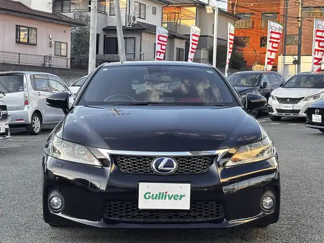 レクサス ＣＴ 200h Fスポーツ 熊本県 2011(平23)年 11.2万km ブラック 純正ナビ/【フルセグTV/CD/DVD】/バックカメラ/クルーズコントロール/コーナーセンサー/パドルシフト/シートヒーター/純正17インチAW/ビルトインETC/オートライト/電動格納ミラー/プッシュスタート/ステアリングスイッチ/革巻きステアリング/純正フロアマット/横滑り防止/盗難防止装置/取扱説明書