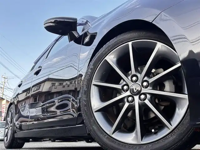 レクサス ＣＴ 200h Fスポーツ 熊本県 2011(平23)年 11.2万km ブラック 純正ナビ/【フルセグTV/CD/DVD】/バックカメラ/クルーズコントロール/コーナーセンサー/パドルシフト/シートヒーター/純正17インチAW/ビルトインETC/オートライト/電動格納ミラー/プッシュスタート/ステアリングスイッチ/革巻きステアリング/純正フロアマット/横滑り防止/盗難防止装置/取扱説明書