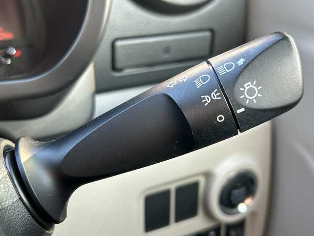 トヨタ パッソ X　S 青森県 2020(令2)年 4.2万km ホワイト 4WD/社外メモリナビ・ワンセグTV/CD・DVD・Bluetooth・USB・SD/スマートアシストIII/衝突回避支援ブレーキ機能/車線逸脱警報機能/前後誤発進抑制機能/オートハイビーム/前後コーナーセンサー/純正ビルトインETC/ハロゲンヘッドライト/オートライト/プッシュスタート/スマートキー