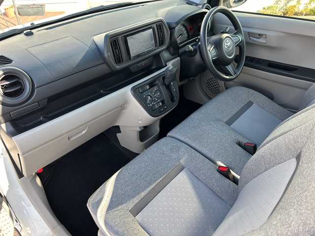 トヨタ パッソ X　S 青森県 2020(令2)年 4.2万km ホワイト 4WD/社外メモリナビ・ワンセグTV/CD・DVD・Bluetooth・USB・SD/スマートアシストIII/衝突回避支援ブレーキ機能/車線逸脱警報機能/前後誤発進抑制機能/オートハイビーム/前後コーナーセンサー/純正ビルトインETC/ハロゲンヘッドライト/オートライト/プッシュスタート/スマートキー