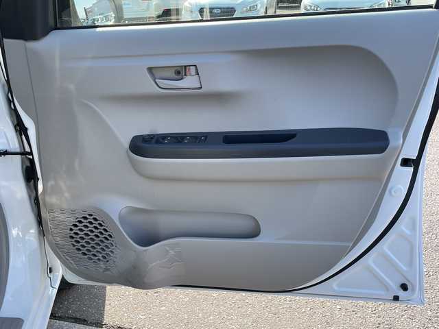 トヨタ パッソ X　S 青森県 2020(令2)年 4.2万km ホワイト 4WD/社外メモリナビ・ワンセグTV/CD・DVD・Bluetooth・USB・SD/スマートアシストIII/衝突回避支援ブレーキ機能/車線逸脱警報機能/前後誤発進抑制機能/オートハイビーム/前後コーナーセンサー/純正ビルトインETC/ハロゲンヘッドライト/オートライト/プッシュスタート/スマートキー