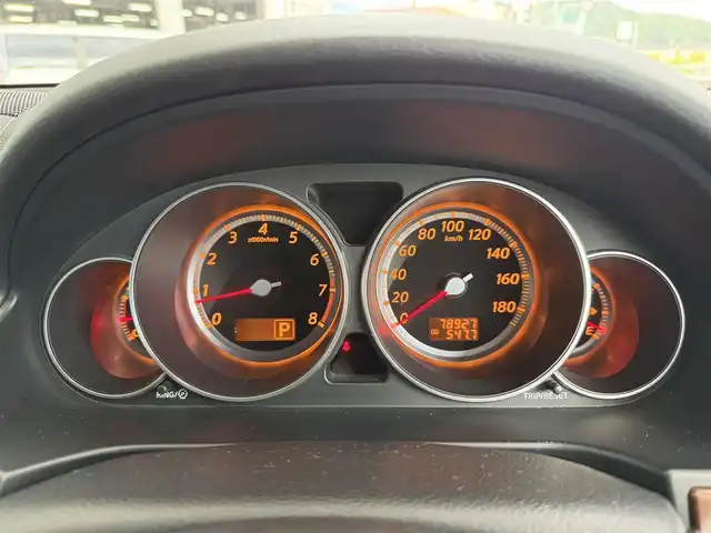 日産 フーガ 350GT スポーツパッケージ 京都府 2004(平16)年 7.9万km ホワイトパール BOSEサウンドシステム/黒革シート/前席エアーシート/シートヒーター/純正DVDマルチナビ、TV/バック、サイドカメラ/クルーズコントロール/ステアリングスイッチ/ビルトインETC/前席パワーシート/運転席メモリーシート/助手席オットマン/社外車高調/社外エアロ/純正19インチアルミホイール/スペアキー