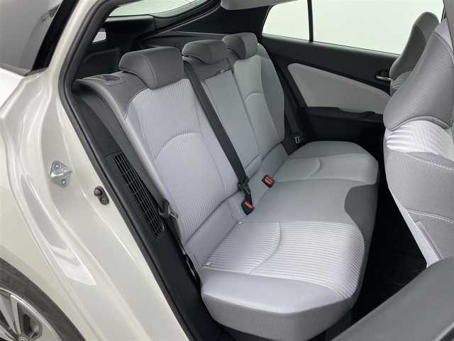 トヨタ プリウス ＰＨＶ S ナビパッケージ 岡山県 2019(令1)年 3.9万km ホワイトパールクリスタルシャイン 純正11.6インチナビ/(USB/フルセグTV/Bluetooth)/パノラマミックビューモニター/純正ドライブレコーダー/ステアリングスイッチ/ETC2.0/プリクラッシュセーフティ/レーンディパーチャーアラート/レーダークルーズコントロール/オートハイビームアシスト/LEDオートヘッドライト/純正フロアマット/純正ドアバイザー
