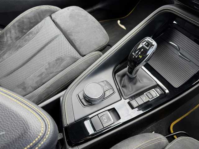 ＢＭＷ Ｘ２ xDrive 18d MスポーツX 三重県 2019(平31)年 5.9万km ガルバニックゴールドメタリック コンフォートパッケージ/純正HDDナビ/・Bluetooth/社外地デジTVチューナー/Wシートヒーター/LEDヘッドライト/フォグランプ/クリアランスソナー/クルーズコントロール/スマートキー×2/プッシュスタート/Mスポーツサスペンション/ミラー一体型ETC/ステアリングリモコン/レーダー探知機（Z191R）/電動パーキングブレーキ/純正19インチアルミホイール