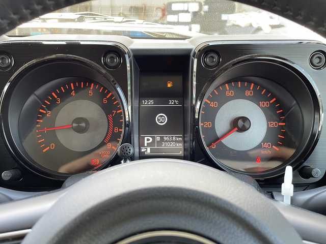 スズキ ジムニー XC 静岡県 2020(令2)年 3.1万km シフォンアイボリーメタリックブラック2トーンルーフ 純正ナビ/地デジTV/純正CD/DVD/Bluetooth/セーフティサポート/レーンキープアシスト/オートライト/LEDヘッドライト/シートヒーター/ブラックルーフ/純正16インチAW/ETC/スマートキー
