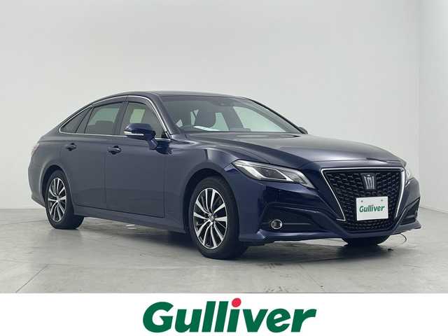 トヨタ クラウン ハイブリッド S Cパッケージ 大阪府 2020(令2)年 1.4万km ダークブルーマイカ 純正ナビ/・Bluetooth/・CD/DVD/・フルセグテレビ/・SD音楽録音/シートヒーター/パワーシート/レーダークルーズコントロール/スマートキー/衝突軽減ブレーキ/レーンキープアシスト/オートマチックハイビーム/ＥＴＣ/純正フロアマット/純正17インチアルミホイール/前後コーナーセンサー/LEDヘッドライト