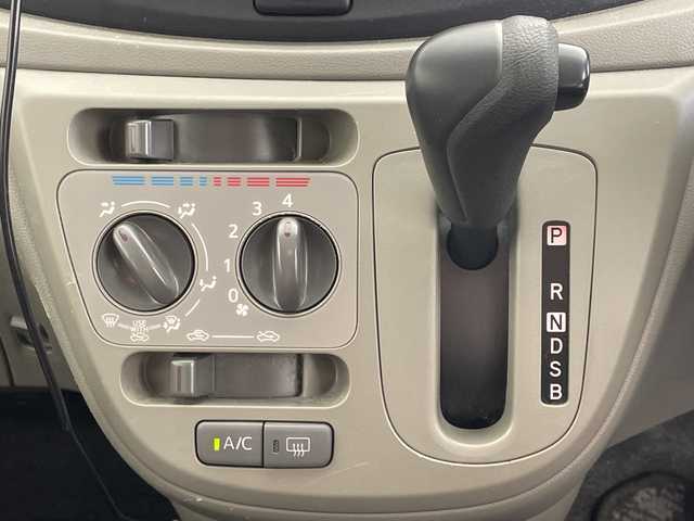 ダイハツ ミラ イース L SA 愛知県 2016(平28)年 5.1万km スカイブルー スマートアシスト/・衝突軽減ブレーキ/純正オーディオ/・AM/FM/・CD/・AUX/ポータブルナビ/・ワンセグTV/・Music＆Movie/リモコンキー/アイドリングストップ/横滑り防止装置