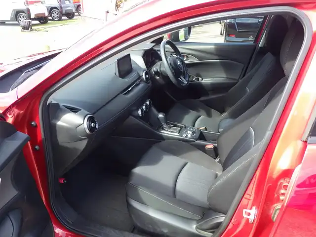 マツダ ＣＸ－３ XD 千葉県 2018(平30)年 5.3万km ソウルレッドクリスタルM スマートシティブレーキサポート/ブラインドスポットモニタリング/純正SDナビ/地デジTV/【DVD/CD再生機能　Bluetooth】/360°ビュー・モニター/ドライブレコーダー/革巻きステアリング/ステアリングスイッチ/ETC/LEDヘッドライト/ウインカーミラー/コーナーセンサー/純正16インチアルミホイル/サイド/カーテンエアバッグ/アドバンストキーレスエントリー