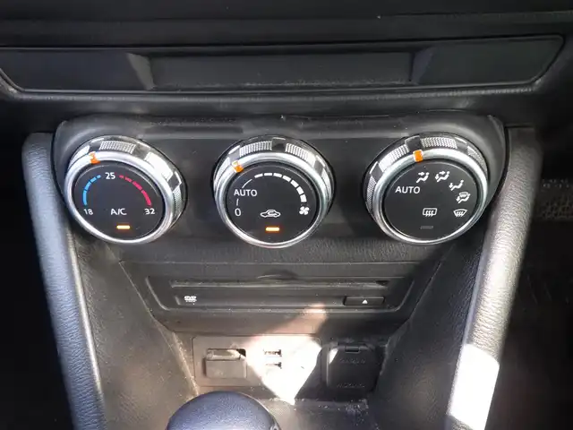 マツダ ＣＸ－３ XD 千葉県 2018(平30)年 5.3万km ソウルレッドクリスタルM スマートシティブレーキサポート/ブラインドスポットモニタリング/純正SDナビ/地デジTV/【DVD/CD再生機能　Bluetooth】/360°ビュー・モニター/ドライブレコーダー/革巻きステアリング/ステアリングスイッチ/ETC/LEDヘッドライト/ウインカーミラー/コーナーセンサー/純正16インチアルミホイル/サイド/カーテンエアバッグ/アドバンストキーレスエントリー