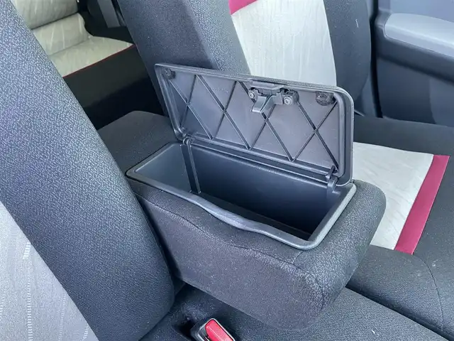 トヨタ パッソ モーダ　Gパッケージ 佐賀県 2017(平29)年 10.3万km ブラックマイカメタリック/ダークエメラルドマイカ 2トーン 純正7インチSDナビゲーション/・フルセグTV/AM/FM/DISC/SD/SDREC/Bluetooth/バックカメラ/前方ドライブレコーダー/ビルトインETC/ISOFIX対応/純正14インチアルミホイール/純正LEDヘッドライト/純正フォグライト/ドアバイザー/トヨタセーフティーセンス/・プリクラッシュセーフティー/・ブラインドスポットモニター/・レーンディーパーチャーアラート/・クリアランスソナー/・先行車発進アラーム/。ロードサインアシスト