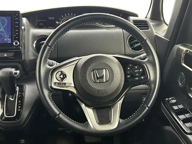 ホンダ Ｎ ＢＯＸ カスタム G L ターボ ホンダセンシング 熊本県 2019(令1)年 3.5万km ブリリアントスポーティブルーメタリック2トーン 純正８インチナビVXU-195NBi（ＣＤ・ＤＶＤ・フルセグ・ＢＴ・ＳＤ・ＡｐｐｌＣａｒＰｌａｙ・ＵＳＢ）/バックカメラ　/社外前後ドライブレコーダー　/ビルトインＥＴＣ　/両側パワースライドドア　/レーダークルーズコントロール/衝突軽減ブレーキ/レーンキープアシスト/横滑り防止/アイドリングストップ/車線逸脱警報/ハーフレザーシート/純正フロアマット/純正１５インチAW/オートライト/LEDヘッドライト/フォグライト/スマートキー/プッシュスタート/スペアキー1本/取扱説明書