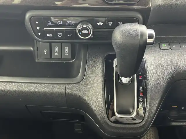 ホンダ Ｎ ＢＯＸ カスタム G L ターボ ホンダセンシング 熊本県 2019(令1)年 3.5万km ブリリアントスポーティブルーメタリック2トーン 純正８インチナビVXU-195NBi（ＣＤ・ＤＶＤ・フルセグ・ＢＴ・ＳＤ・ＡｐｐｌＣａｒＰｌａｙ・ＵＳＢ）/バックカメラ　/社外前後ドライブレコーダー　/ビルトインＥＴＣ　/両側パワースライドドア　/レーダークルーズコントロール/衝突軽減ブレーキ/レーンキープアシスト/横滑り防止/アイドリングストップ/車線逸脱警報/ハーフレザーシート/純正フロアマット/純正１５インチAW/オートライト/LEDヘッドライト/フォグライト/スマートキー/プッシュスタート/スペアキー1本/取扱説明書