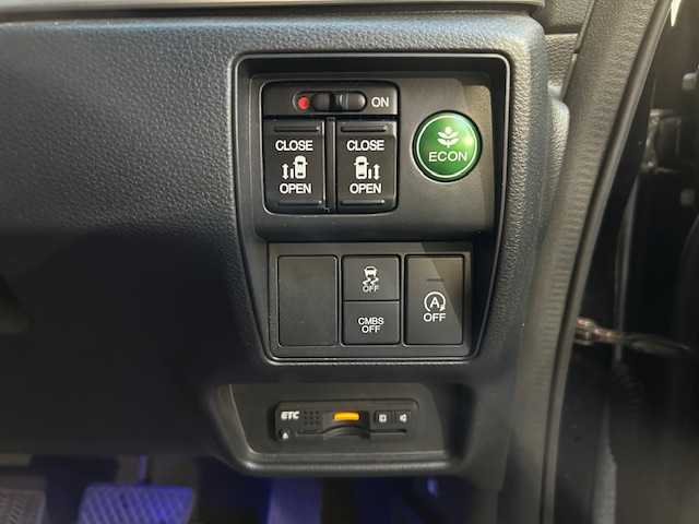 ホンダ オデッセイ アブソルート EX 東京都 2014(平26)年 8.4万km クリスタルブラックパール 純正ナビ/　＜フルセグTV/CD/DVD/Bluetooth/HDMI＞/全方位カメラ/ETC/フリップダウンモニター/両側パワースライド/衝突軽減ブレーキ/レーダークルーズ/ブラインドスポットモニター/革シート/前席シートヒーター/革巻きステアリング/純正フロアマット/ドアバイザー/取扱説明書/保証書