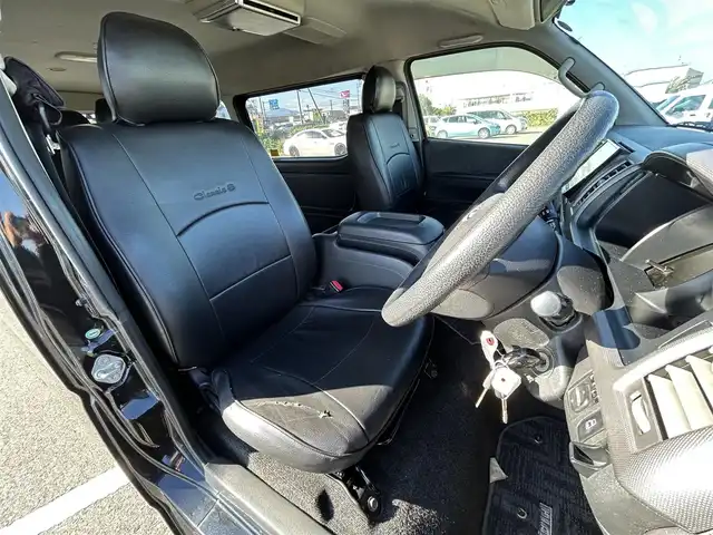 トヨタ ハイエース GL ロング 鳥取県 2012(平24)年 9.7万km ブラックマイカ ALPINE8型ナビ/フルセグ/DVD/CD/BT/バックカメラ・ETC/ALPINEフリップダウンモニター/社外16インチアルミホイール/片側パワースライドドア/キセノンライト/フォグライト/レザー調シートカバー/100V電源/キーレスキー/フロアマット/ドアバイザー/スペアキー2本