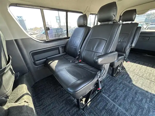 トヨタ ハイエース GL ロング 鳥取県 2012(平24)年 9.7万km ブラックマイカ ALPINE8型ナビ/フルセグ/DVD/CD/BT/バックカメラ・ETC/ALPINEフリップダウンモニター/社外16インチアルミホイール/片側パワースライドドア/キセノンライト/フォグライト/レザー調シートカバー/100V電源/キーレスキー/フロアマット/ドアバイザー/スペアキー2本