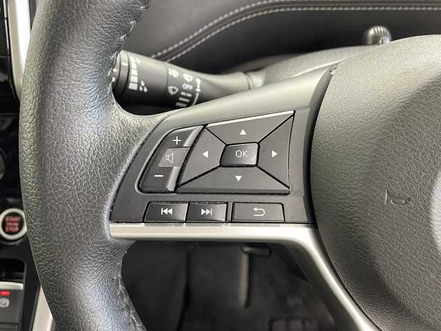 日産 セレナ ハイウェイスターVセレクションⅡ 鹿児島県 2018(平30)年 4.9万km ブリリアントホワイトパール セーフティパックB/・プロパイロット/・ステアリングスイッチ/・電動パーキングブレーキ/・オートブレーキホールド/・インテリジェントアラウンドビューモニター/・インテリジェントDA/・SRSカーテンエアバック/・ヒーター付きドアミラー/・パーキングアシスト/・踏み間違い防止アシスト/・標識検知機能/・フロント＆バッグソナー/・インテリジェントルームミラー/エマージェンシーブレーキ/LDW（車線逸脱警報）/ハンズフリー両側パワースライドドア/純正9型ナビ（MM518D-L）/・CD/DVD/Blu-ray/・Bluetooth/・フルセグTV/・SD音楽録音/・USB/純正１１型フリップダウンモニター/革巻きステアリング/ステアリングスイッチ/スマートキー＆プッシュスタート/アイドリングストップ/パーソナルテーブル(2/3列目)/USB電源ソケット(2/3列目)/ロールサンシェード/LEDヘッドライト/フォグランプ/オートライト/ウィンカー付電動格納ミラー/ビルトインETC/前方ドライブレコーダー/純正16インチアルミホイール（195/60/R16）/エアバッグ(運転席/助手席/サイド/カーテン)