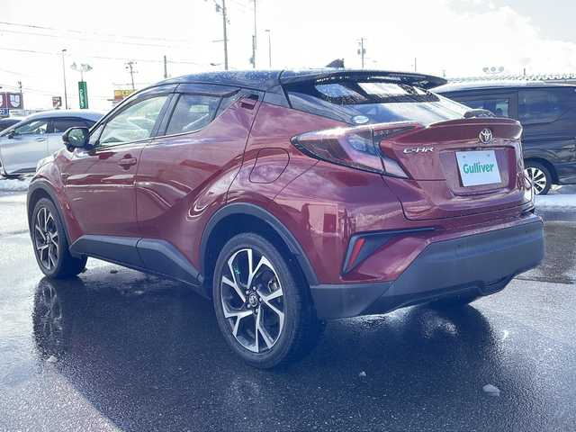 トヨタ Ｃ－ＨＲ G－T 新潟県 2017(平29)年 5.3万km ブラック/センシュアルレッドマイカ 2トーン 追従型クルーズコントロール/ハーフレザーシート/運転席・助手席シートヒーター/ブラインドスポットモニター/レーンアシスト/LEDヘッドライト/プッシュスタート/ETC/ドアバイザー/純正フロアマット/横滑り防止装置/レーンキープアシスト/スペアキー