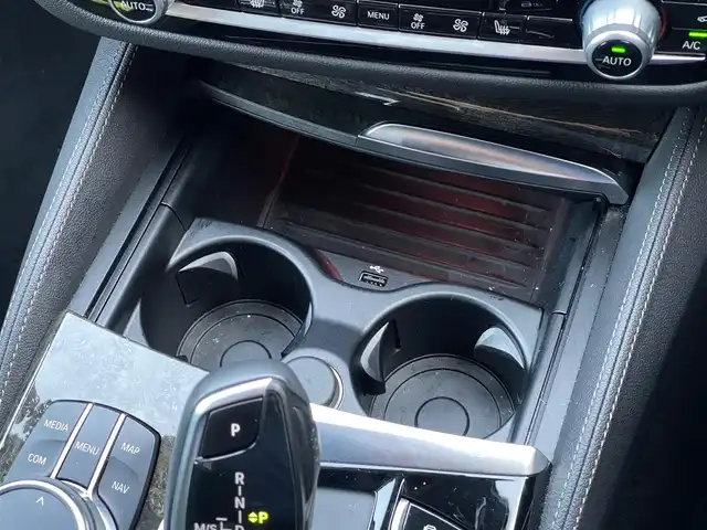 ＢＭＷ ５２３ｄ xDrive Mスピリット 山梨県 2020(令2)年 4.7万km ミネラルホワイト