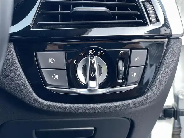 ＢＭＷ ５２３ｄ xDrive Mスピリット 山梨県 2020(令2)年 4.7万km ミネラルホワイト