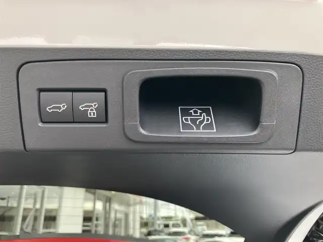 トヨタ クラウン スポーツ Z 山口県 2024(令6)年 0.4万km プレシャスホワイトパール ワンオーナー/12.3インチHDディスプレイナビ・TV/AppleCarpPlay/AndroidAuto/パノラミックビューカメラ/パノラマガラスルーフ/クロ革シート/シートベンチレーション/ヒーター/パワーシート/アドバンストパーク/プリクラッシュセーフティ/レーンディパーチャーアラート/ブラインドスポットモニター/プロアクティブドライビングアシスト/リアクロストラフィックアラート/リアカメラディテクション/ヘッドアップディスプレイ/パーキングサポートブレーキ/レーダークルーズコントロール/LEDオートライト/ETC2.0/スマートキー/置くだけ充電/デジタルインナーミラー/ハンズフリーパワーバックドア/21inアルミホイール