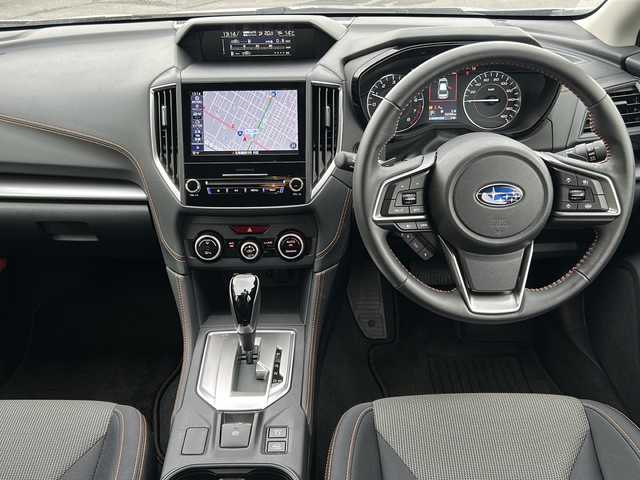 スバル インプレッサ ＸＶ 1．6i－L アイサイト 道北・旭川 2021(令3)年 0.4万km アイスシルバーメタリック ワンオーナー/社外ナビ(CD/DVD/BT/SD/フルセグ)/バックカメラ/4WD/オートライト/パドルシフト/衝突軽減ブレーキ/レーンキープアシスト/横滑り防止/革巻きステアリング/ステアリングスイッチ/ドライブレコーダー/BSM/LED/AVH/禁煙車/フォグランプ/取説/保証書/純正フロアマット/ドアバイザー