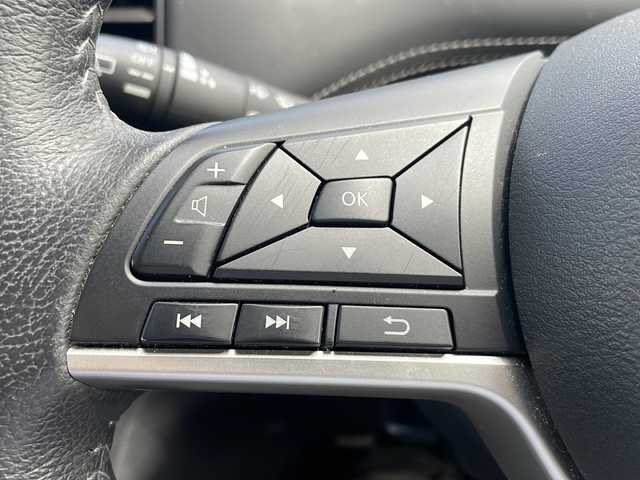 日産 セレナ ハイウェイスターVセレクションⅡ 三重県 2019(平31)年 4.5万km ブリリアントホワイトパール 純正９インチナビ　ＴＶ／ＢＴ／ＣＤ／ＤＶＤ／ＢＤ　全方位カメラ　禁煙車　ビルトインＥＴＣ　衝突軽減ブレーキ　ステアリングスイッチ　純正フロアマット　前方ドラレコ　スペアキー　オートライト　フォグランプ
