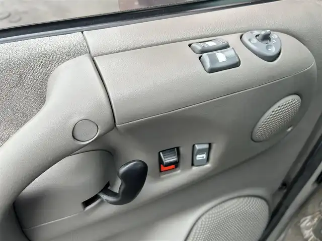 シボレー アストロ LS 茨城県 2004(平16)年 6.8万km ゴールド 〇ワンオーナー/〇ディーラー車/〇4WD/〇VORTECエンジン/〇純正AW/〇GEOLANDAR A/T/〇ETC/〇クルーズコントロール/〇パワーシート/〇リモコンキー