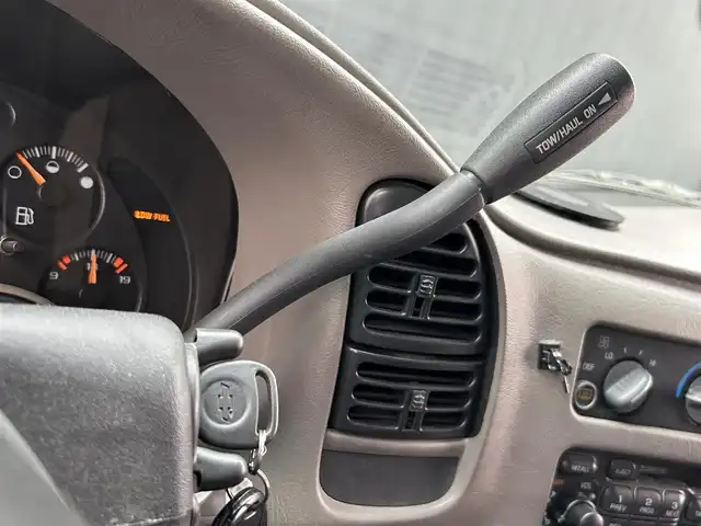 シボレー アストロ LS 茨城県 2004(平16)年 6.8万km ゴールド 〇ワンオーナー/〇ディーラー車/〇4WD/〇VORTECエンジン/〇純正AW/〇GEOLANDAR A/T/〇ETC/〇クルーズコントロール/〇パワーシート/〇リモコンキー