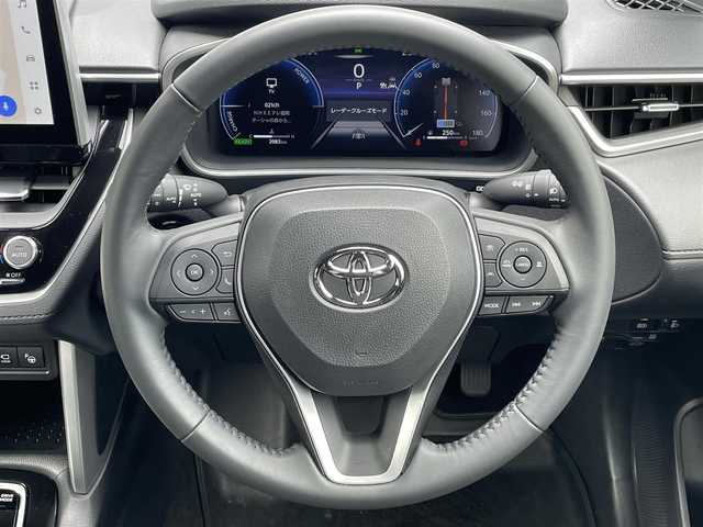 トヨタ カローラ クロス ハイブリッド Z 福岡県 2024(令6)年 0.4万km プラチナホワイトパールマイカ ワンオーナー/純正メーカーナビ/（Bluetooth対応/フルセグTV/AM/FM）/アラウンドビューモニター/ブラインドスポットモニター/運転席パワーシート/前席シートヒーター/クルーズコントロール/バックカメラ/フロントカメラ/ETC2.0/ルーフレール/パワーバックドア/プッシュスタート/純正フロアマット/純正アルミホイール/コーナーセンサー（前後）/保証書/取扱説明書/スマートキー