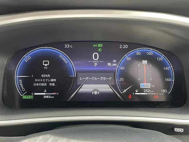 トヨタ カローラ クロス ハイブリッド Z 福岡県 2024(令6)年 0.4万km プラチナホワイトパールマイカ ワンオーナー/純正メーカーナビ/（Bluetooth対応/フルセグTV/AM/FM）/アラウンドビューモニター/ブラインドスポットモニター/運転席パワーシート/前席シートヒーター/クルーズコントロール/バックカメラ/フロントカメラ/ETC2.0/ルーフレール/パワーバックドア/プッシュスタート/純正フロアマット/純正アルミホイール/コーナーセンサー（前後）/保証書/取扱説明書/スマートキー