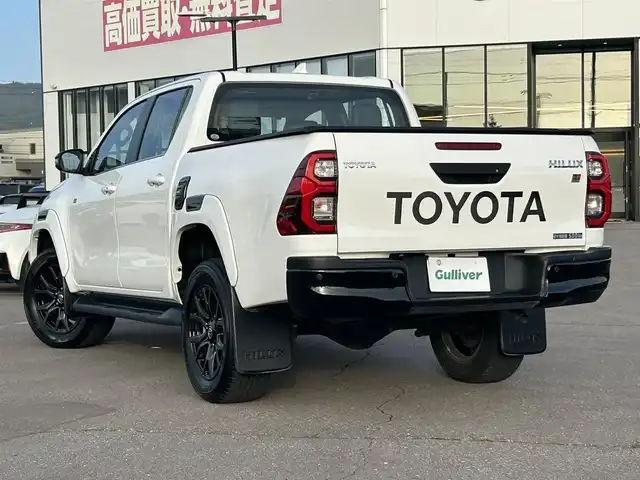 トヨタ ハイラックス Z GRスポーツ 道南・函館 2023(令5)年 2.4万km スーパーホワイトⅡ ・純正ディスプレイオーディオ/・純正エンジンスターター/・ドライブレコーダー前後/・パノラミックビューモニター/・EGRボンネットバグガード/・LADDER FRAME　ソフトトノカバー/・Clazzioラバーマット/・GRスポーツ専用ハーフレザーシート/・運転席パワーシート/・純正マッドガード/・LEDヘッドライト/・オートライト/・プリクラッシュセーフティ/・レーダークルーズコントロール/・クリアランスソナー/・スマートキー/・エンジンプッシュスタート