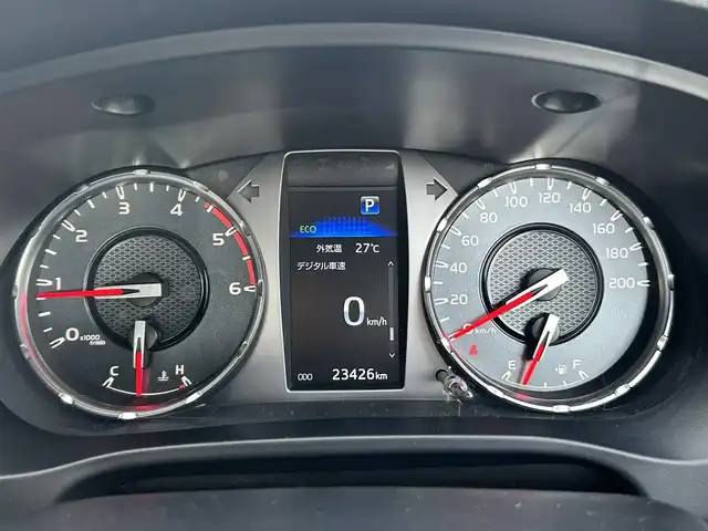 トヨタ ハイラックス Z GRスポーツ 道南・函館 2023(令5)年 2.4万km スーパーホワイトⅡ ・純正ディスプレイオーディオ/・純正エンジンスターター/・ドライブレコーダー前後/・パノラミックビューモニター/・EGRボンネットバグガード/・LADDER FRAME　ソフトトノカバー/・Clazzioラバーマット/・GRスポーツ専用ハーフレザーシート/・運転席パワーシート/・純正マッドガード/・LEDヘッドライト/・オートライト/・プリクラッシュセーフティ/・レーダークルーズコントロール/・クリアランスソナー/・スマートキー/・エンジンプッシュスタート