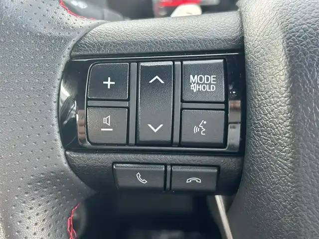 トヨタ ハイラックス Z GRスポーツ 道南・函館 2023(令5)年 2.4万km スーパーホワイトⅡ ・純正ディスプレイオーディオ/・純正エンジンスターター/・ドライブレコーダー前後/・パノラミックビューモニター/・EGRボンネットバグガード/・LADDER FRAME　ソフトトノカバー/・Clazzioラバーマット/・GRスポーツ専用ハーフレザーシート/・運転席パワーシート/・純正マッドガード/・LEDヘッドライト/・オートライト/・プリクラッシュセーフティ/・レーダークルーズコントロール/・クリアランスソナー/・スマートキー/・エンジンプッシュスタート