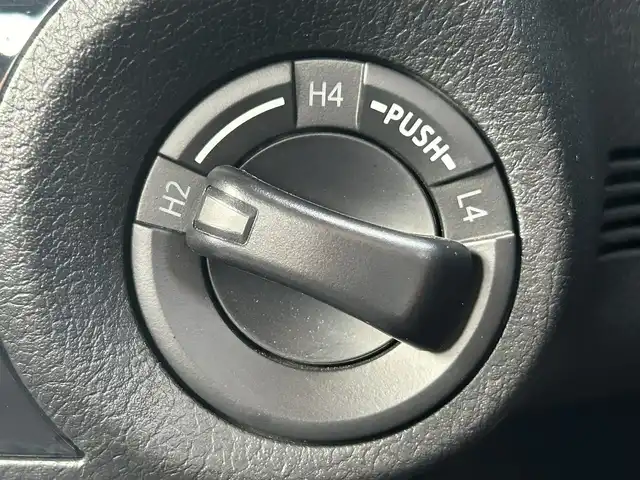 トヨタ ハイラックス Z GRスポーツ 道南・函館 2023(令5)年 2.4万km スーパーホワイトⅡ ・純正ディスプレイオーディオ/・純正エンジンスターター/・ドライブレコーダー前後/・パノラミックビューモニター/・EGRボンネットバグガード/・LADDER FRAME　ソフトトノカバー/・Clazzioラバーマット/・GRスポーツ専用ハーフレザーシート/・運転席パワーシート/・純正マッドガード/・LEDヘッドライト/・オートライト/・プリクラッシュセーフティ/・レーダークルーズコントロール/・クリアランスソナー/・スマートキー/・エンジンプッシュスタート