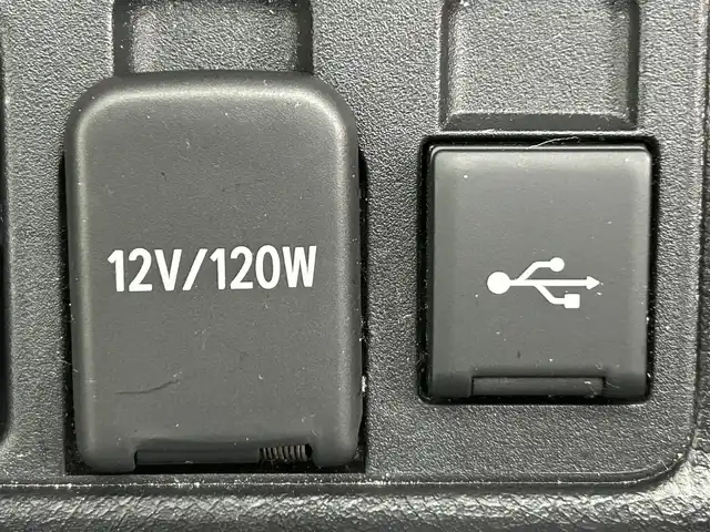 トヨタ ランドクルーザー プラド TZ－G 道央・札幌 2020(令2)年 6.8万km ホワイトパールクリスタルシャイン ・4WD/・寒冷地仕様/・サンルーフ/・トヨタセーフティセンス/・プリクラッシュセーフティ/・レーンキープアシスト/・レーダークルーズコントロール/・オートハイビーム/・先行車発進告知/・標識認識システム/・ブラインドスポットモニター/・センターデフロック/・リアエアサス自動乗降モード/・マルチテレインセレクト/・純正ディスプレイオーディオ/・ナビ機能/フルセグ/BT/・アラウンドビューモニター/・パワーシート/・シートヒーター&クーラー/・シートメモリ/・レザーシート/・ヒッチメンバー/・純正ドライブレコーダー/・LEDヘッドライト