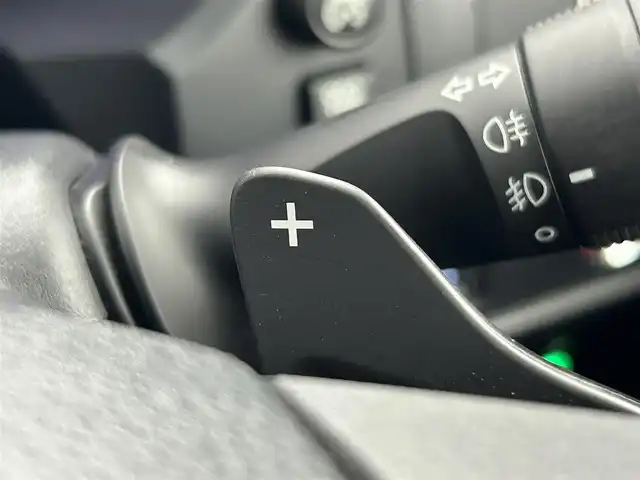 トヨタ ランドクルーザー プラド TZ－G 道央・札幌 2020(令2)年 6.8万km ホワイトパールクリスタルシャイン ・4WD/・寒冷地仕様/・サンルーフ/・トヨタセーフティセンス/・プリクラッシュセーフティ/・レーンキープアシスト/・レーダークルーズコントロール/・オートハイビーム/・先行車発進告知/・標識認識システム/・ブラインドスポットモニター/・センターデフロック/・リアエアサス自動乗降モード/・マルチテレインセレクト/・純正ディスプレイオーディオ/・ナビ機能/フルセグ/BT/・アラウンドビューモニター/・パワーシート/・シートヒーター&クーラー/・シートメモリ/・レザーシート/・ヒッチメンバー/・純正ドライブレコーダー/・LEDヘッドライト