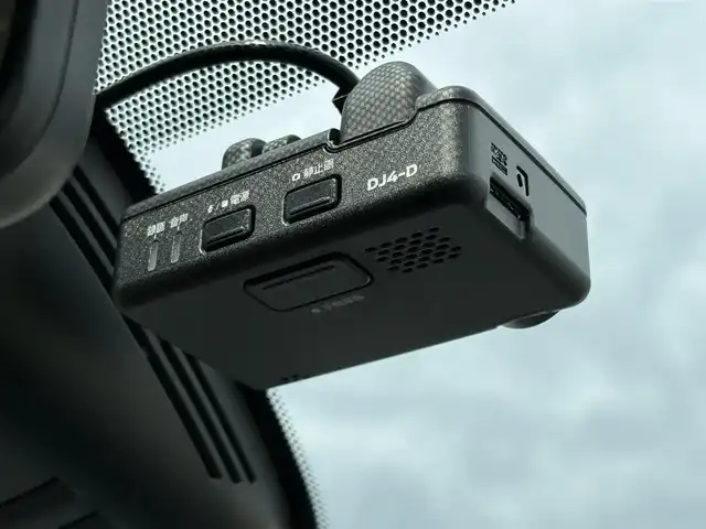 日産 セレナ e－パワー ハイウェイスター V 大分県 2019(平31)年 3.3万km マルーンレッド 2トーン ・純正ナビ(CD/DVD/SD/BT)/・フルセグテレビ/・アラウンドビューモニター/・プロパイロット/・エマージェンシーブレーキ/・コーナーセンサー/・フリップダウンモニター/・両側パワースライドドア/・ドライブレコーダー/・ETC/・パーキングアシスト/・ブレーキホールド/・スマートキー/・プッシュスタート