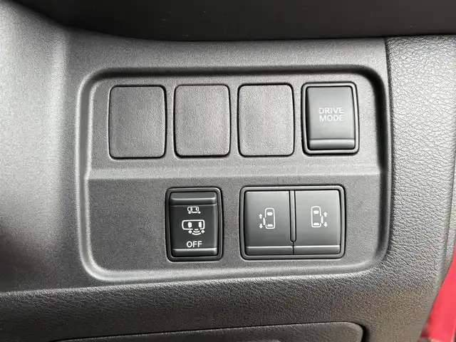 日産 セレナ e－パワー ハイウェイスター V 大分県 2019(平31)年 3.3万km マルーンレッド 2トーン ・純正ナビ(CD/DVD/SD/BT)/・フルセグテレビ/・アラウンドビューモニター/・プロパイロット/・エマージェンシーブレーキ/・コーナーセンサー/・フリップダウンモニター/・両側パワースライドドア/・ドライブレコーダー/・ETC/・パーキングアシスト/・ブレーキホールド/・スマートキー/・プッシュスタート