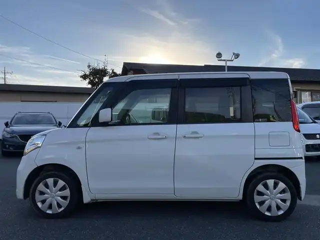 マツダ フレアワゴン XS 山梨県 2015(平27)年 8.7万km クリスタルホワイトP (株)IDOMが運営する【じしゃロン甲府店】の自社ローン対象車両になります。こちらは現金ご利用時の価格です。/自社ローンご希望の方は別途その旨お申付け下さい。す。自社ローンご希望の方は別途その旨お申付け下さい/純正メモリーナビ/（フルセグTV・DVD・CD・SD・USB・BTオーディオ）/バックカメラ/両側パワースライドドア/ブレーキサポートシステム/ETC/スマートキー/取扱説明書/ナビ取扱説明書