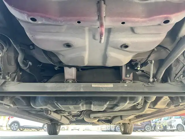 ダイハツ ムーヴ カスタム RS SA 静岡県 2014(平26)年 5.9万km ファイアークォーツレッドM エンジンスタートボタン/パワーウィンドウ/パワーステアリング/アイドリングストップ/ターボ/スマートキー/オートエアコン/ベンチシート/純正フロアマット/純正アルミホイール/布シート/ABS/横滑り防止装置/盗難防止装置/オートライト/LEDヘッドライト/Wエアバッグ/衝突軽減システム/momoステアリング