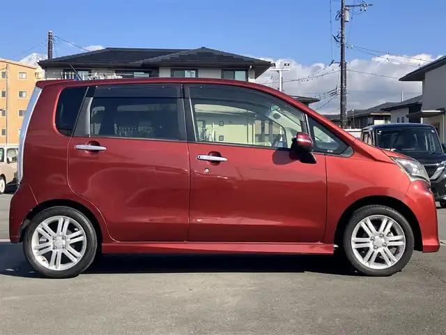 ダイハツ ムーヴ カスタム RS SA 静岡県 2014(平26)年 5.9万km ファイアークォーツレッドM エンジンスタートボタン/パワーウィンドウ/パワーステアリング/アイドリングストップ/ターボ/スマートキー/オートエアコン/ベンチシート/純正フロアマット/純正アルミホイール/布シート/ABS/横滑り防止装置/盗難防止装置/オートライト/LEDヘッドライト/Wエアバッグ/衝突軽減システム/momoステアリング