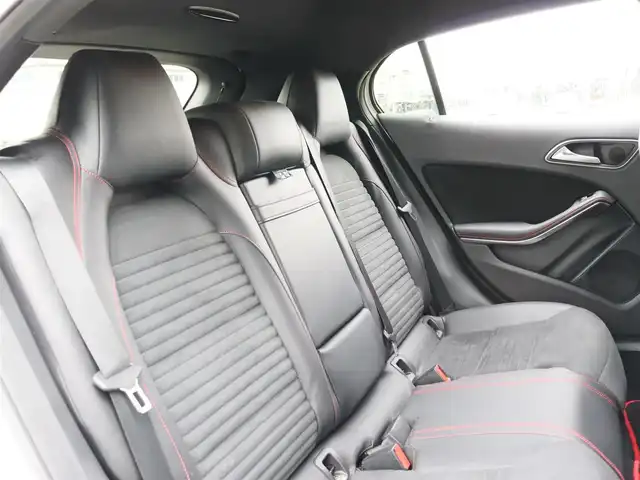 メルセデス・ベンツ ＧＬＡ２５０ 4マチック スポーツ 宮城県 2014(平26)年 5.7万km カルサイトホワイト 純正ナビ【ＢＴ／ＣＤ／ＤＶＤ／フルセグＴＶ／ＨＤＤ】/アダプティブクルーズコントロール　/ブラインドスポットアシスト/レーンキープアシスト/衝突防止アシスト/ルーフレール/パワーシート(D席)/パドルシフト　/メモリーシート(D席)　/バックカメラ　/ドライブレコーダー　/ハーフレザーシート　/シートヒーター(DN席)　/電動リアゲート/電動格納ミラー/ダウンヒルアシストコントロール/MTモード付/コーナーセンサー(前後)/純正フロアマット/純正18インチAW/リモコンキー/ドアバイザー/ＥＴＣ　/禁煙車