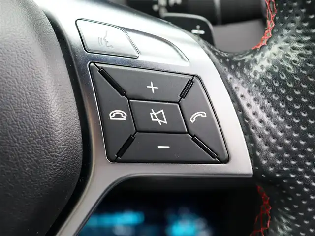 メルセデス・ベンツ ＧＬＡ２５０ 4マチック スポーツ 宮城県 2014(平26)年 5.7万km カルサイトホワイト 純正ナビ【ＢＴ／ＣＤ／ＤＶＤ／フルセグＴＶ／ＨＤＤ】/アダプティブクルーズコントロール　/ブラインドスポットアシスト/レーンキープアシスト/衝突防止アシスト/ルーフレール/パワーシート(D席)/パドルシフト　/メモリーシート(D席)　/バックカメラ　/ドライブレコーダー　/ハーフレザーシート　/シートヒーター(DN席)　/電動リアゲート/電動格納ミラー/ダウンヒルアシストコントロール/MTモード付/コーナーセンサー(前後)/純正フロアマット/純正18インチAW/リモコンキー/ドアバイザー/ＥＴＣ　/禁煙車
