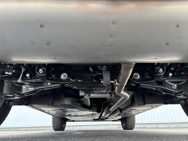 トヨタ ＲＡＶ４ アドベンチャー オフロードPKGⅡ 滋賀県 2024(令6)年 0.4万km スーパーホワイトⅡ 10.5型ディスプレイオーディオ/・Bluetooth/フルセグ/バックカメラ/革巻きステアリング/ステアリングリモコン/ステアリングヒーター/ETC2.0/前席シートヒーター/前席シートベンチレーション/運転席パワーシート/オートリトラミラー/LEDオートライト/フォグライト/トヨタセーフティセンス/・レーントレーシングアシスト/・ブラインドスポットモニター/・プリクラッシュセーフティ/・クリアランスソナー/・ロードサインアシスト/・レーダークルーズコントロール/・オートハイビーム/スマートキー